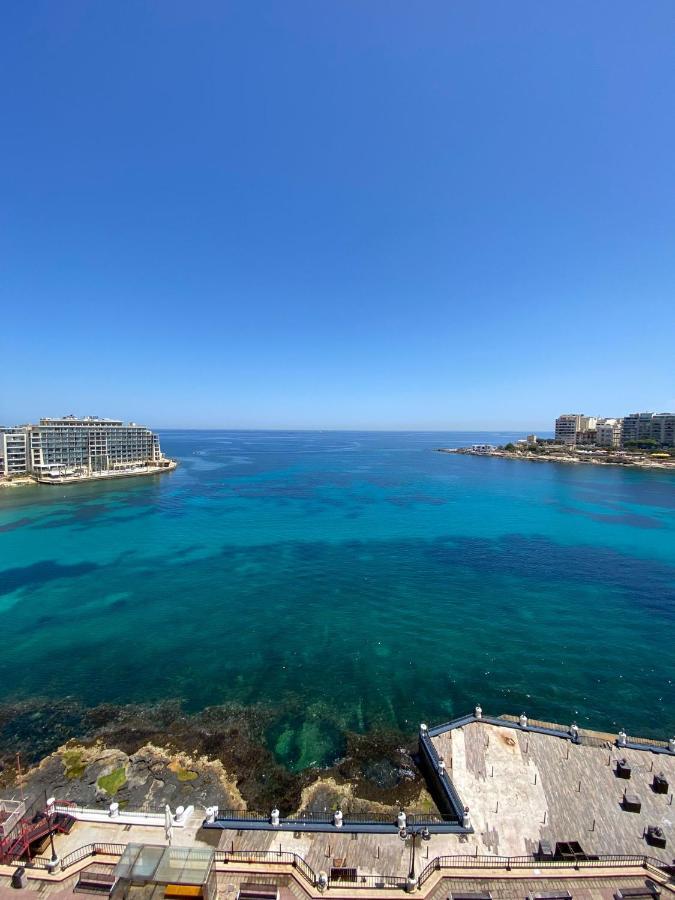 F8 1 Seaview Room, Living And Bathroom Shared , Stjulians San Ġiljan Exterior foto