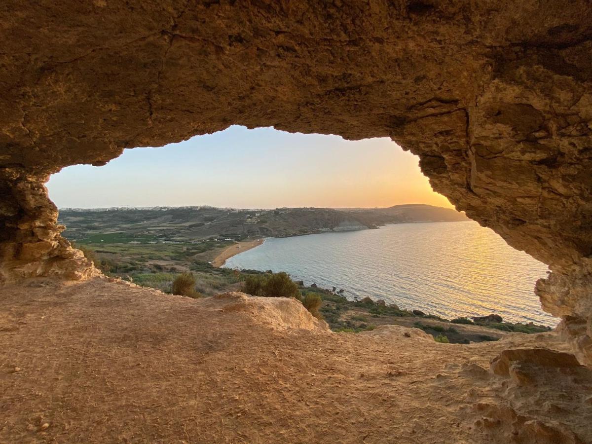 F8 1 Seaview Room, Living And Bathroom Shared , Stjulians San Ġiljan Exterior foto