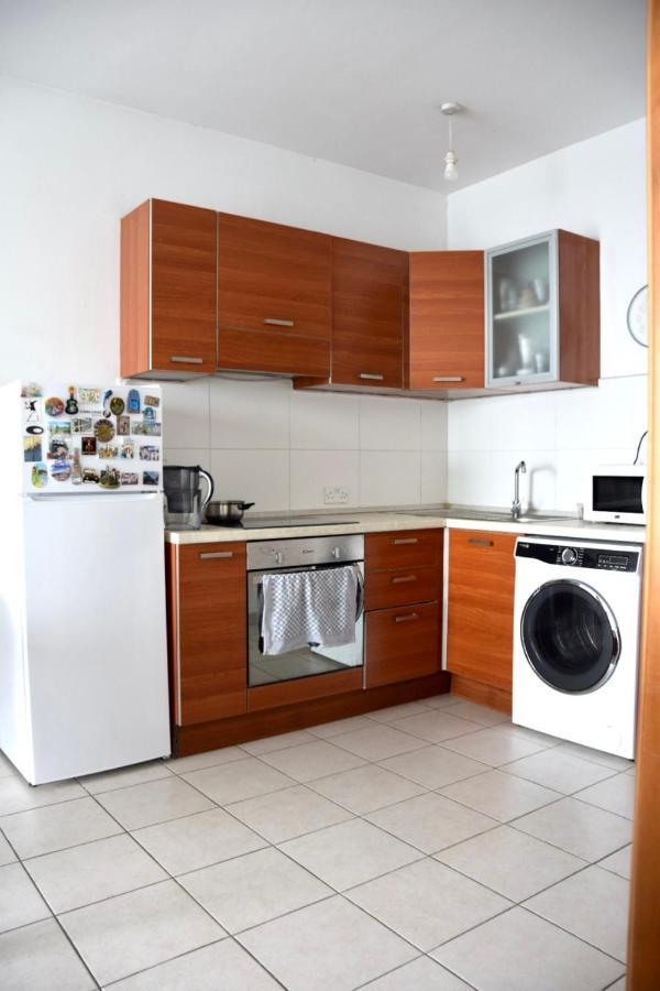 F8 1 Seaview Room, Living And Bathroom Shared , Stjulians San Ġiljan Exterior foto
